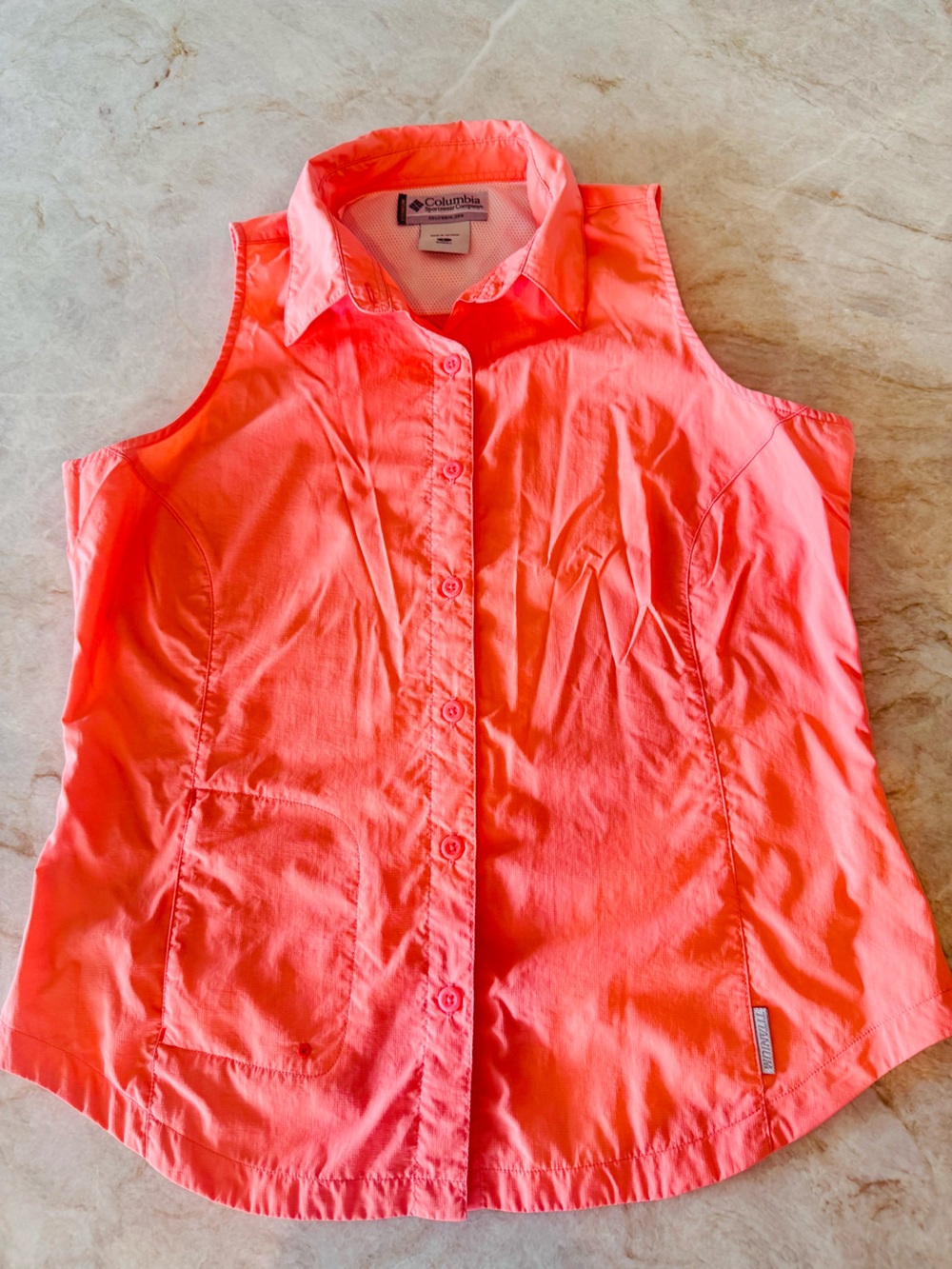 Columbia Titanium Womens Large Sleeveless Fishing Shirt Coral Omni Wick Outdoor